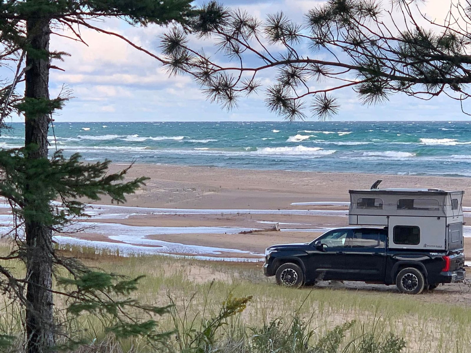 OV-X 5.5 truck topper camper