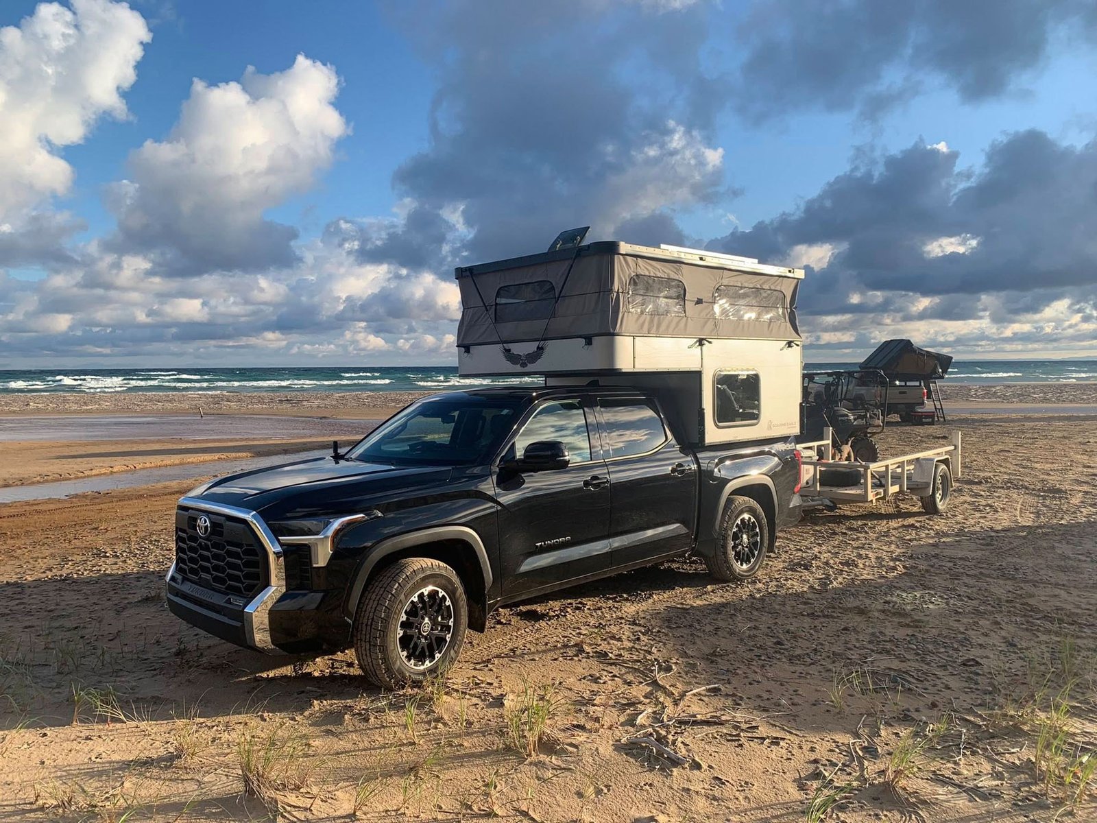 OV-X 5.5 truck topper camper