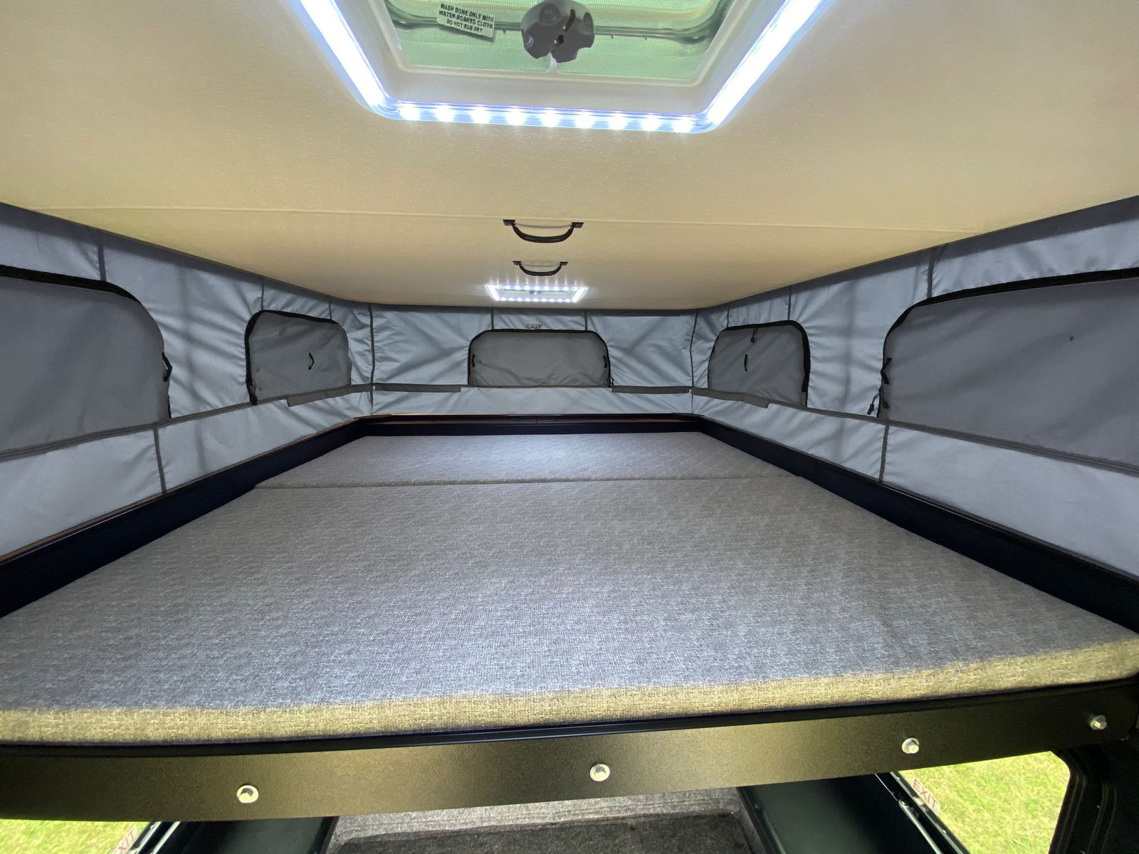 OV-X 6.5 truck topper camper