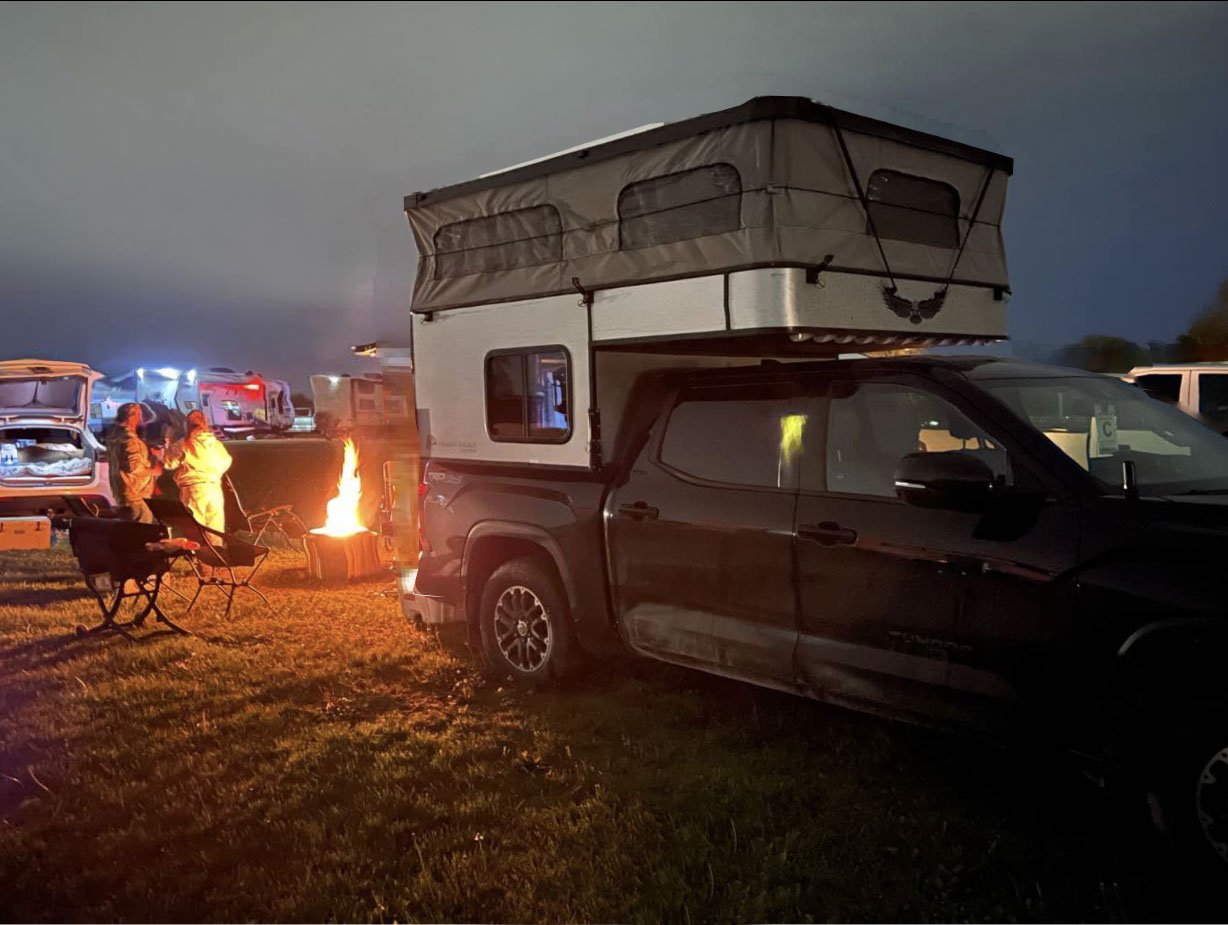 OV-X 8.0 truck topper camper